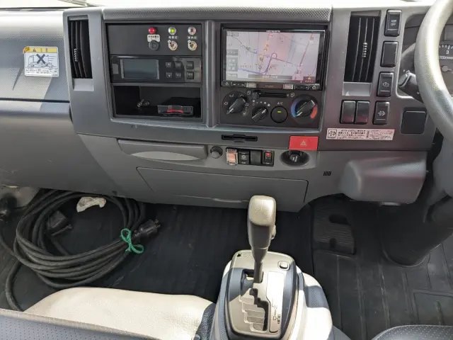 いすゞ エルフ TPG-NPR85AN(2WD)の写真38