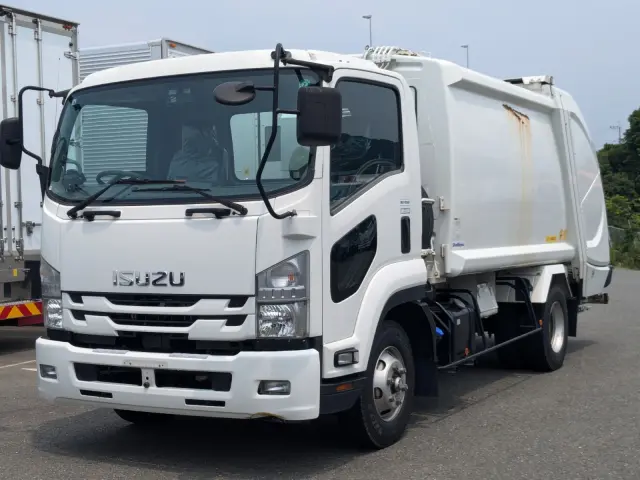 いすゞ フォワード 2PG-FRR90S1(2WD)の写真1