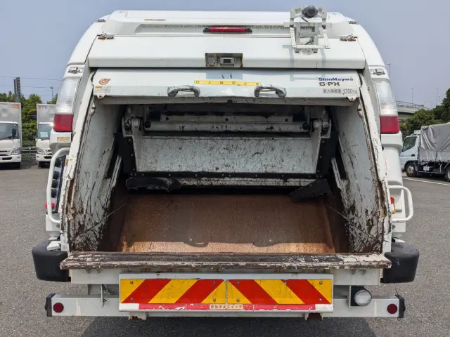 いすゞ フォワード 2PG-FRR90S1(2WD)の写真9