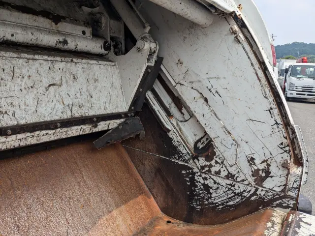 いすゞ フォワード 2PG-FRR90S1(2WD)の写真11