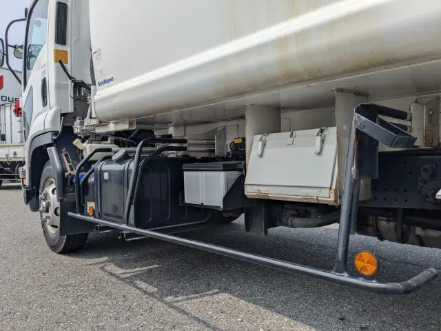 いすゞ フォワード 2PG-FRR90S1(2WD)の写真26