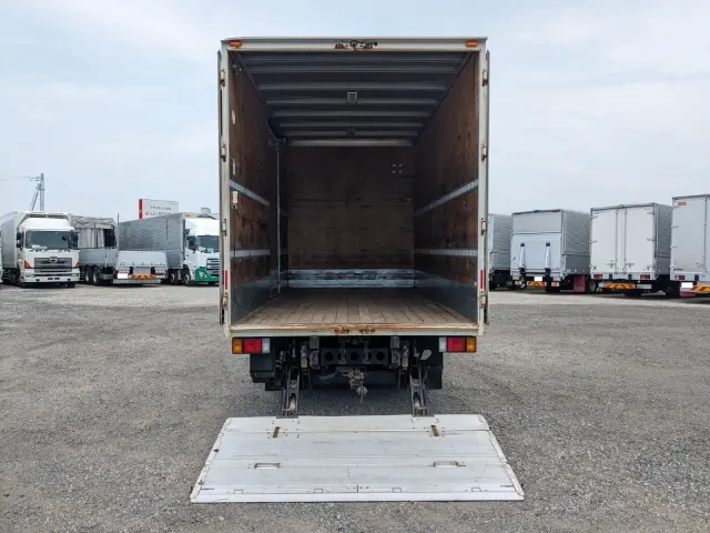 いすゞ エルフ TKG-NPS85AN(4WD)の写真11