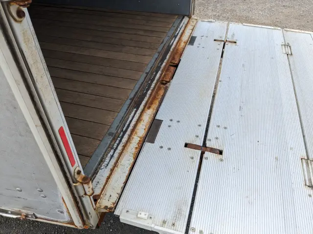 いすゞ エルフ TKG-NPS85AN(4WD)の写真13