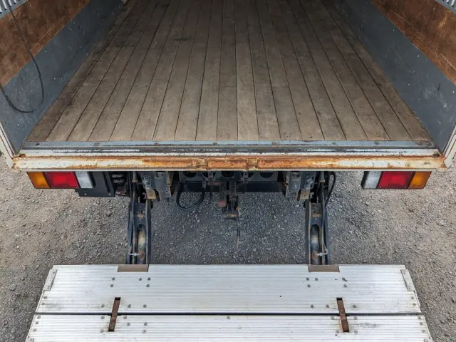 いすゞ エルフ TKG-NPS85AN(4WD)の写真14