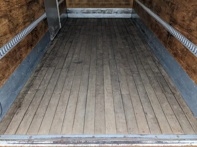 いすゞ エルフ TKG-NPS85AN(4WD)の写真16