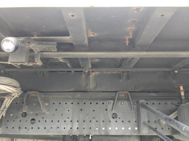 いすゞ フォワード TKG-FRR90S1(2WD)の写真16