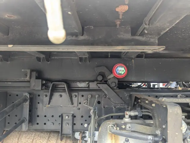 いすゞ フォワード TKG-FRR90S1(2WD)の写真37