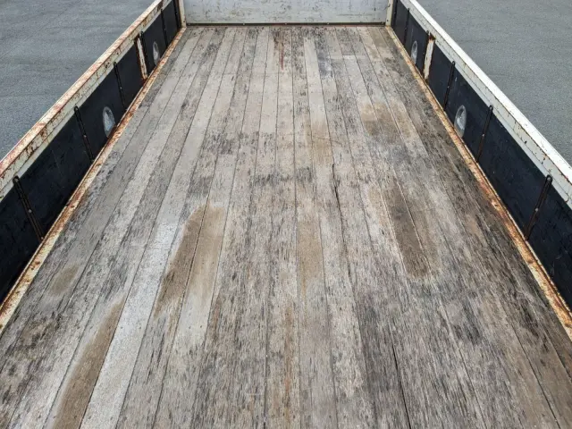 いすゞ フォワード 2PG-FRR90S1(2WD)の写真15