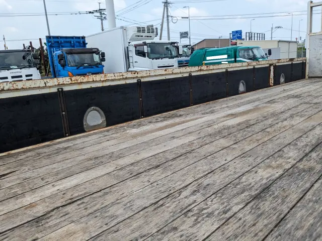 いすゞ フォワード 2PG-FRR90S1(2WD)の写真21