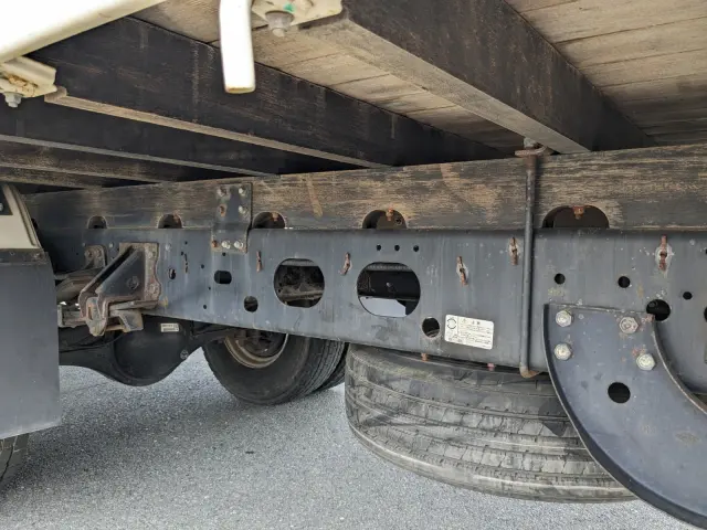 いすゞ フォワード 2PG-FRR90S1(2WD)の写真10