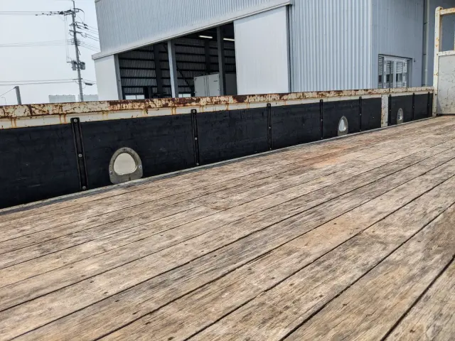 いすゞ フォワード 2PG-FRR90S1(2WD)の写真21