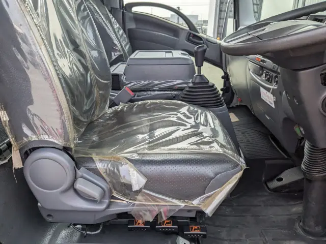 いすゞ フォワード 2PG-FRR90S1(2WD)の写真27