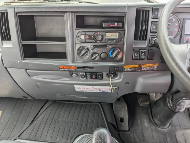 いすゞ フォワード 2PG-FRR90S1(2WD)の写真28