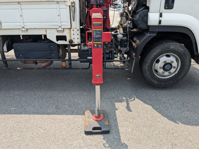 いすゞ フォワード 2PG-FRR90S1(2WD)の写真32