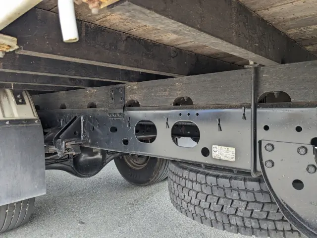 いすゞ フォワード 2PG-FRR90S1(2WD)の写真9