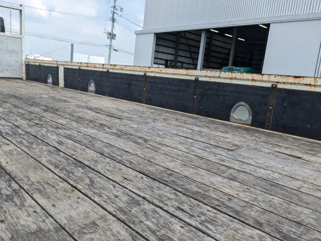 いすゞ フォワード 2PG-FRR90S1(2WD)の写真20