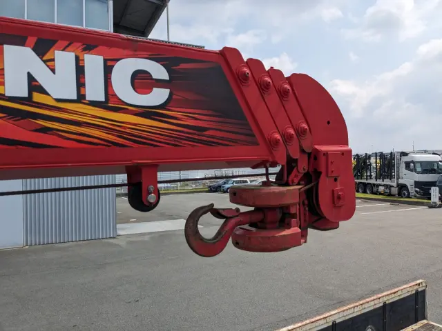 いすゞ フォワード 2PG-FRR90S1(2WD)の写真31