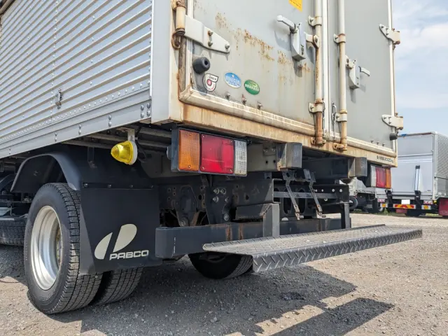 いすゞ エルフ TKG-NKS85AN(4WD)の写真8