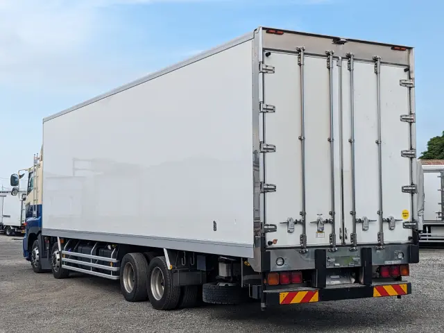 日野 プロフィア 2DG-FW1AHJ(8x4)の写真4