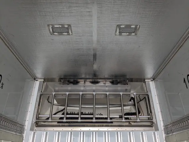 日野 プロフィア 2DG-FW1AHJ(8x4)の写真17