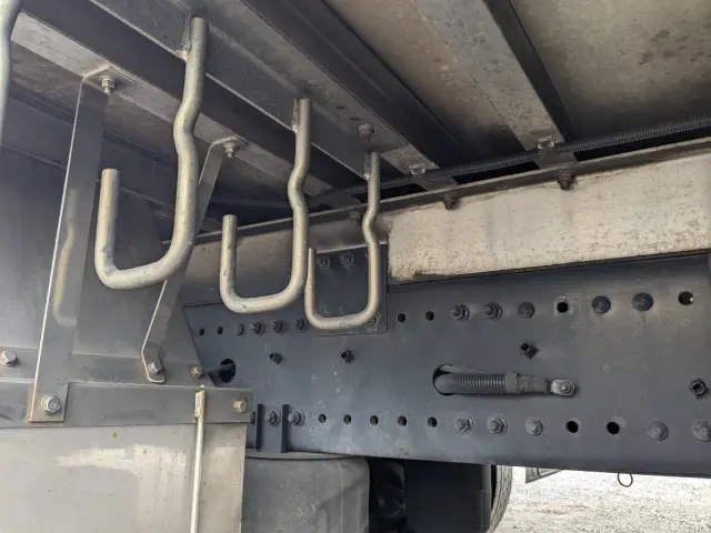 日野 プロフィア 2DG-FW1AHJ(8x4)の写真24