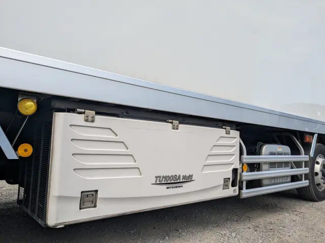 日野 プロフィア 2DG-FW1AHJ(8x4)の写真35