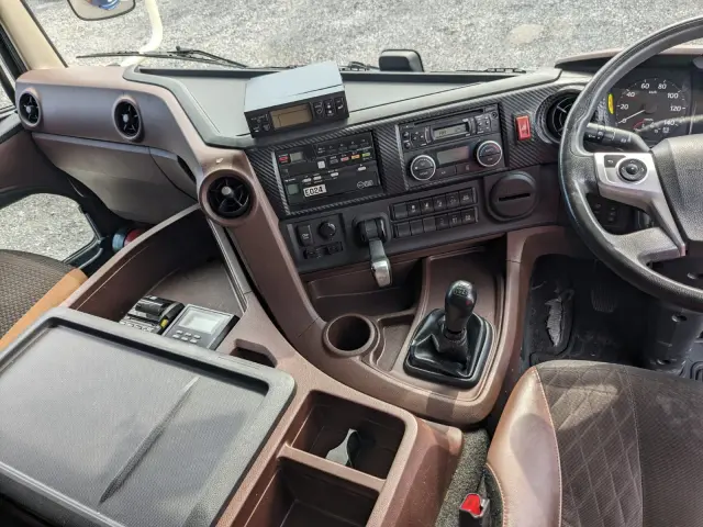 日野 プロフィア 2DG-FW1AHJ(8x4)の写真42