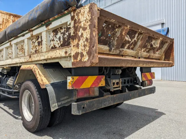 いすゞ フォワード TKG-FRR90S1(2WD)の写真6