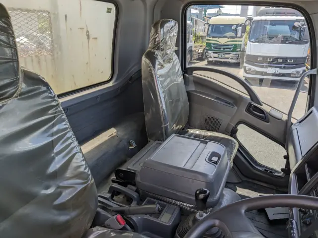 いすゞ フォワード TKG-FRR90S1(2WD)の写真32