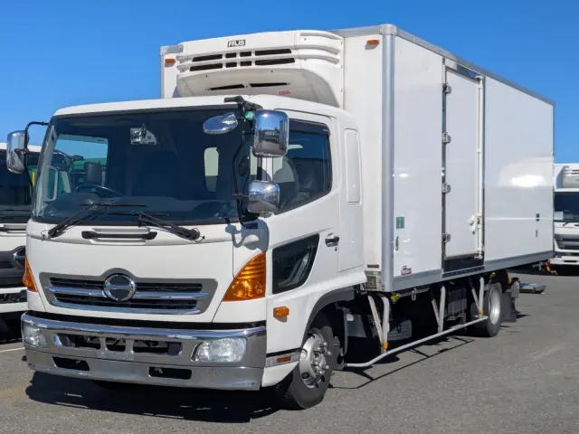 日野 レンジャー TKG-FD7JLAG(2WD)の写真1