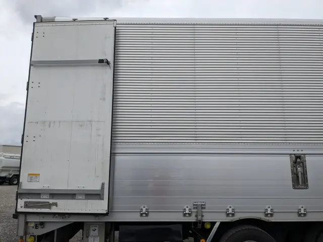 ＵＤ クオン 2PG-CG5CA(8x4)の写真32
