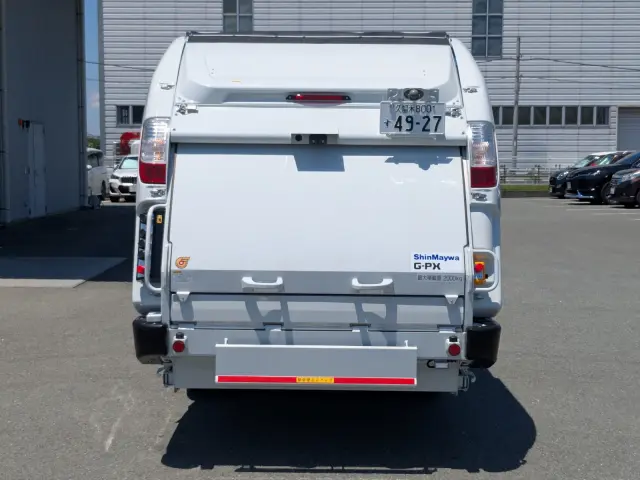 三菱 キャンター 2RG-FEAV0(2WD)の写真7
