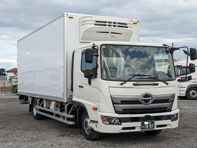 日野 レンジャー 2KG-FD2ABG(2WD)の写真2