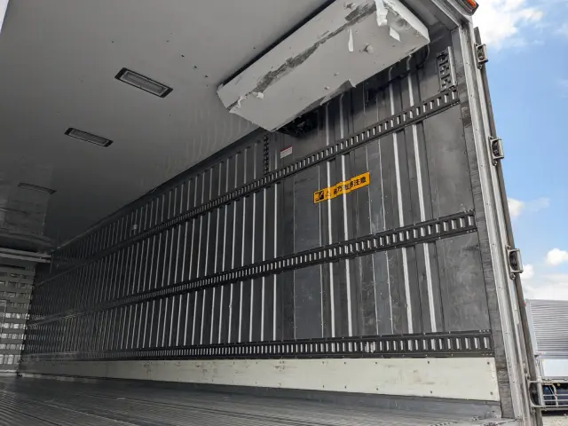 日野 プロフィア 2DG-FS1EHG(6x2)の写真17