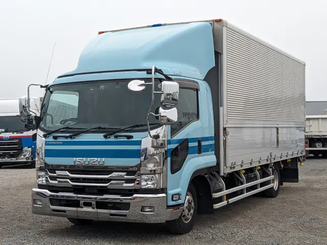 いすゞ フォワード 2RG-FRR90T2(2WD)の写真1