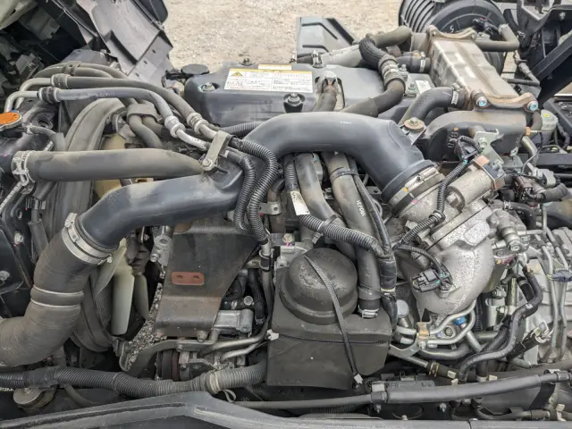 いすゞ フォワード 2RG-FRR90T2(2WD)の写真40