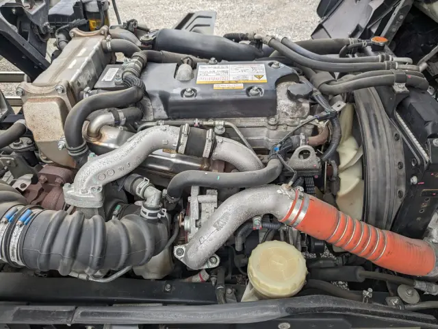 いすゞ フォワード 2RG-FRR90T2(2WD)の写真44