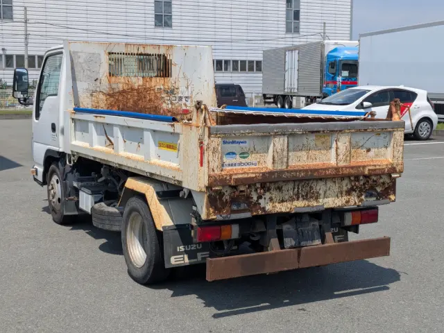 いすゞ エルフ TPG-NKR85AN(2WD)の写真3
