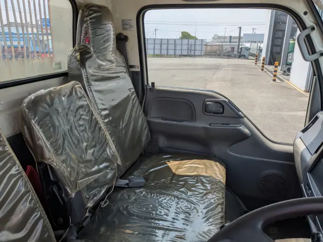 いすゞ エルフ TPG-NKR85AN(2WD)の写真10