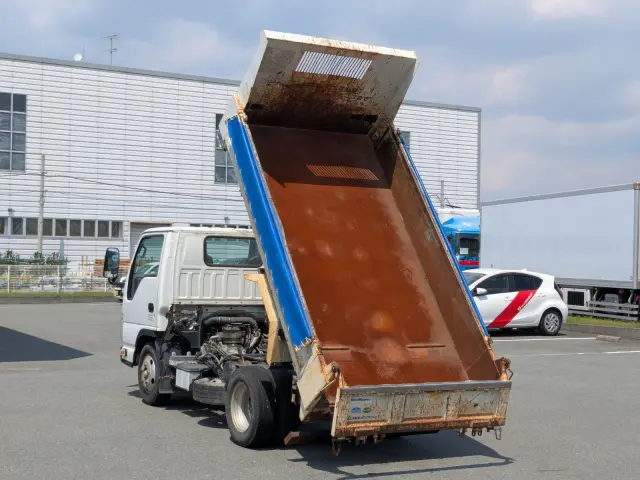 いすゞ エルフ TPG-NKR85AN(2WD)の写真27