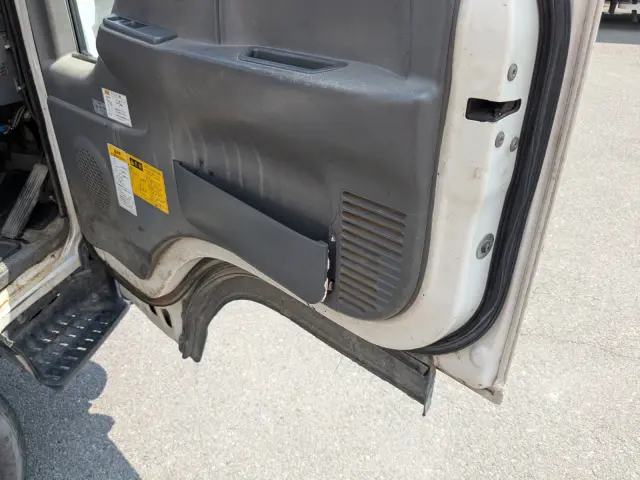 いすゞ エルフ TPG-NKR85AN(2WD)の写真49