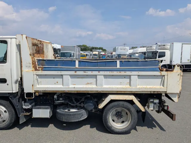 いすゞ エルフ TPG-NKR85AN(2WD)の写真14