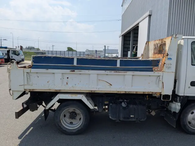 いすゞ エルフ TPG-NKR85AN(2WD)の写真15