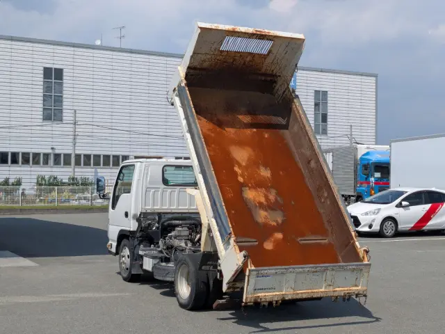 いすゞ エルフ TPG-NKR85AN(2WD)の写真29