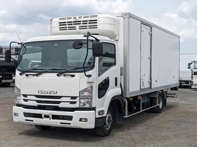 いすゞ フォワード 2PG-FRR90S2(2WD)の写真1