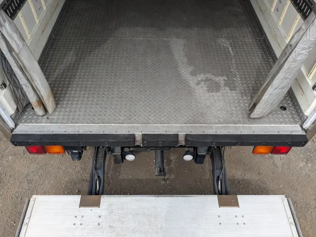 いすゞ フォワード 2PG-FRR90S2(2WD)の写真18