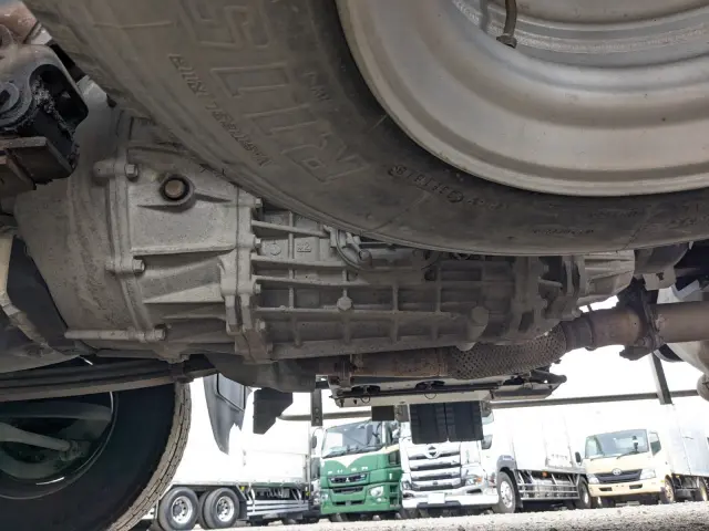 いすゞ フォワード 2PG-FRR90S2(2WD)の写真34