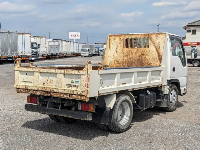 いすゞ エルフ TPG-NKR85AD(2WD)の写真4