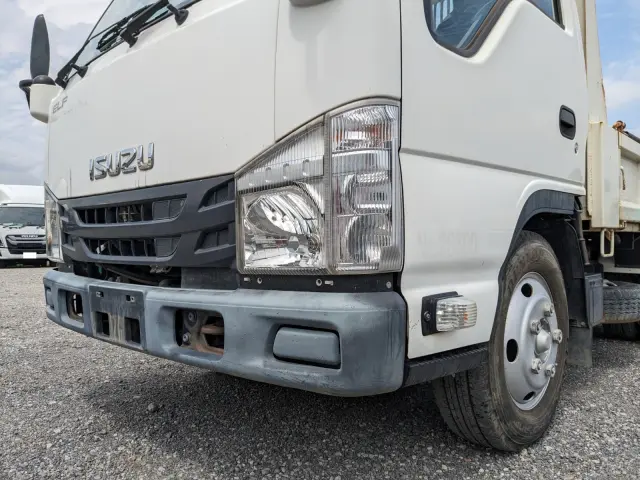 いすゞ エルフ TPG-NKR85AD(2WD)の写真46