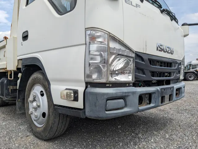 いすゞ エルフ TPG-NKR85AD(2WD)の写真47